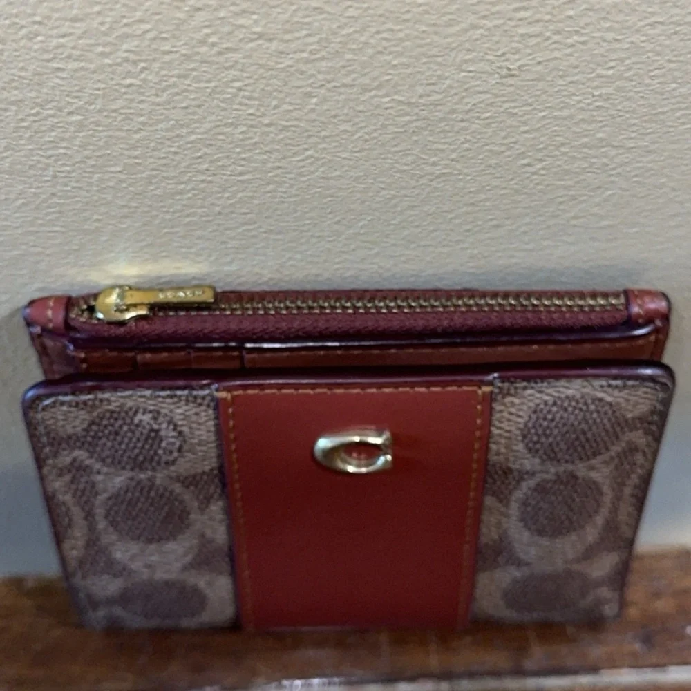 Coach 1941 Signature Logo Bi-Fold Classic Small Wallet Leather AUTHENTIC